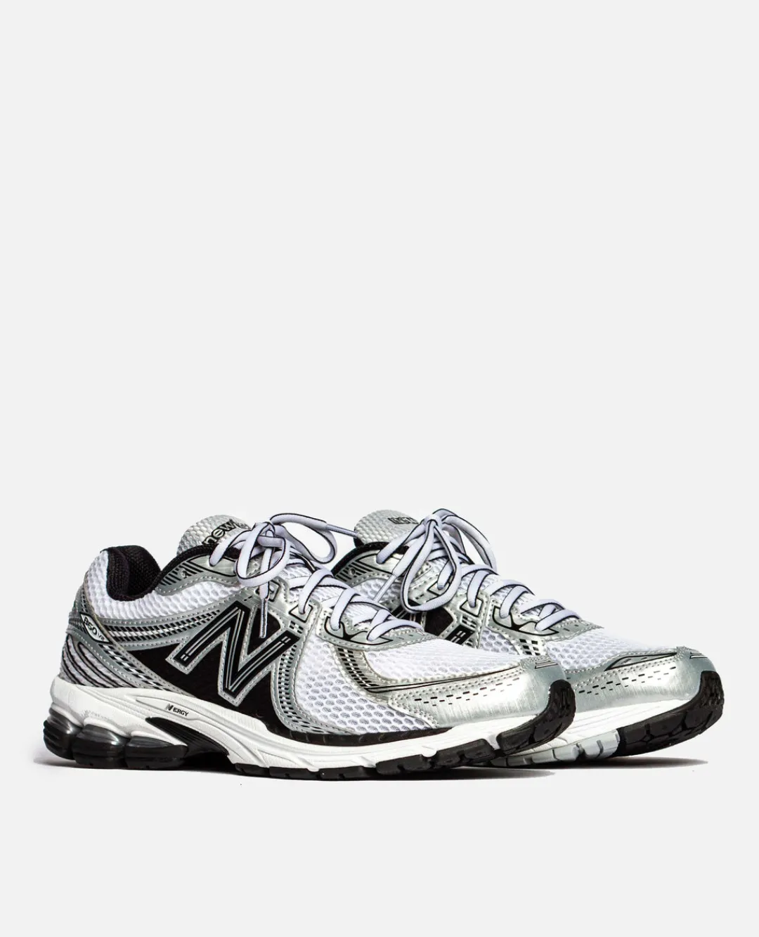 New Balance 860Xd (White/Black)